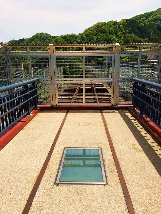 （展望施設「空の駅」一番先端）